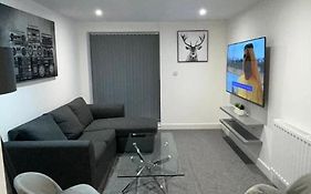 2 Bed Room Luxury Apartment In Old Kent Road London