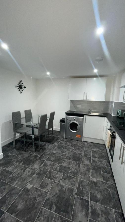 2 Bed Room Luxury Apartment In Old Kent Road Londres Exterior foto