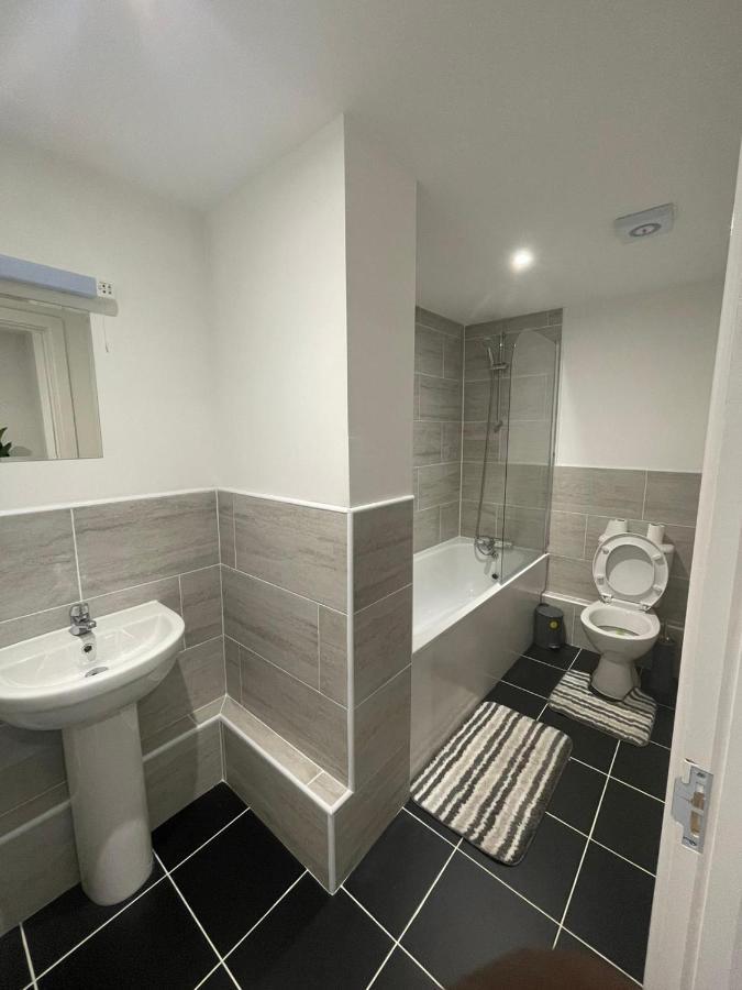 2 Bed Room Luxury Apartment In Old Kent Road Londres Exterior foto